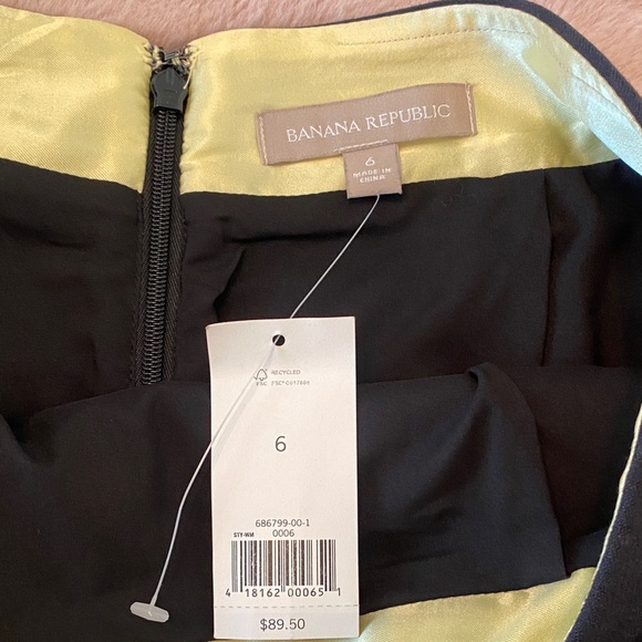 Banana Republic Black Circle Skater Skirt - Picture 2 of 4